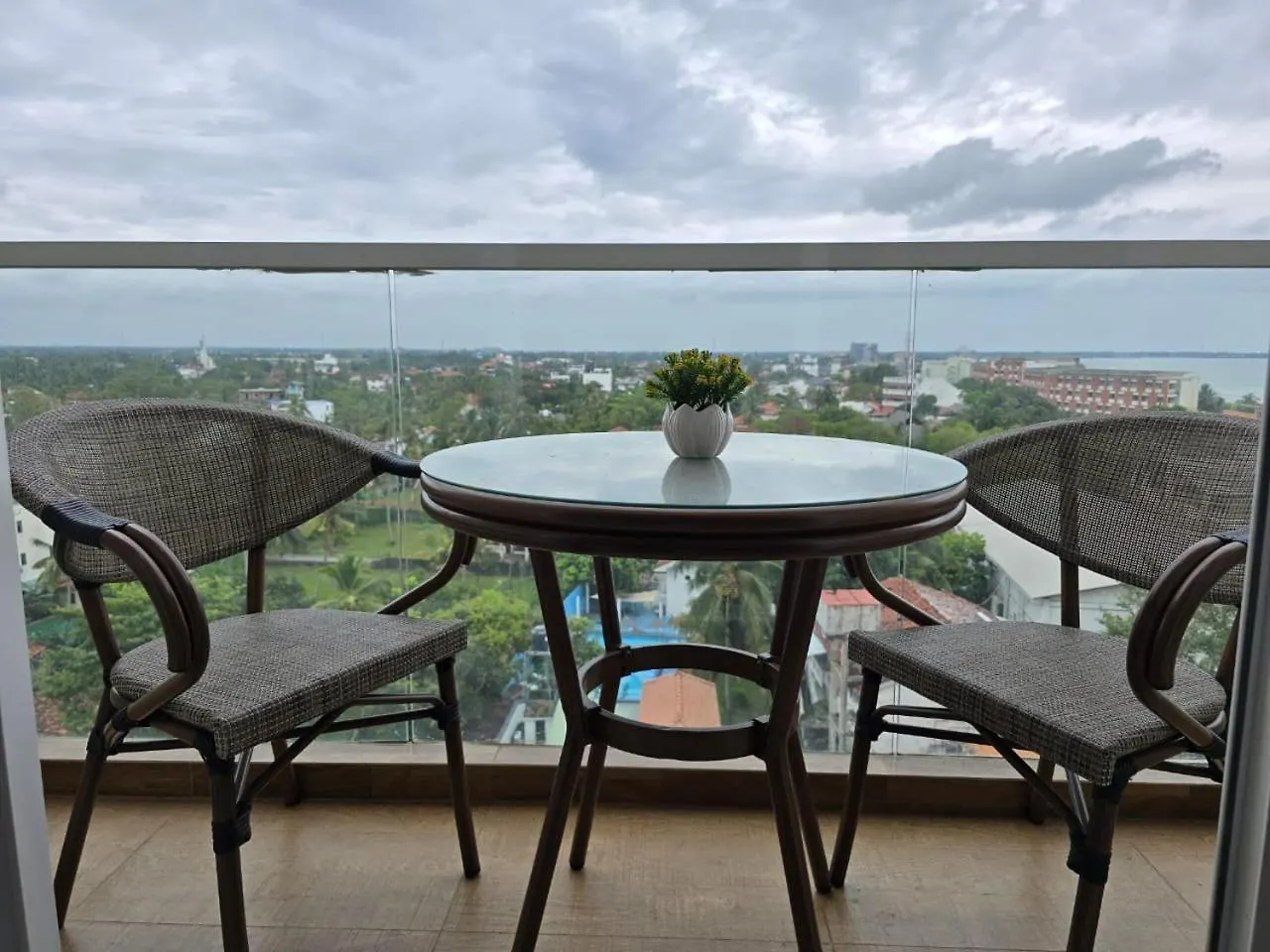 Luxury Sea View Apartments Negombo
